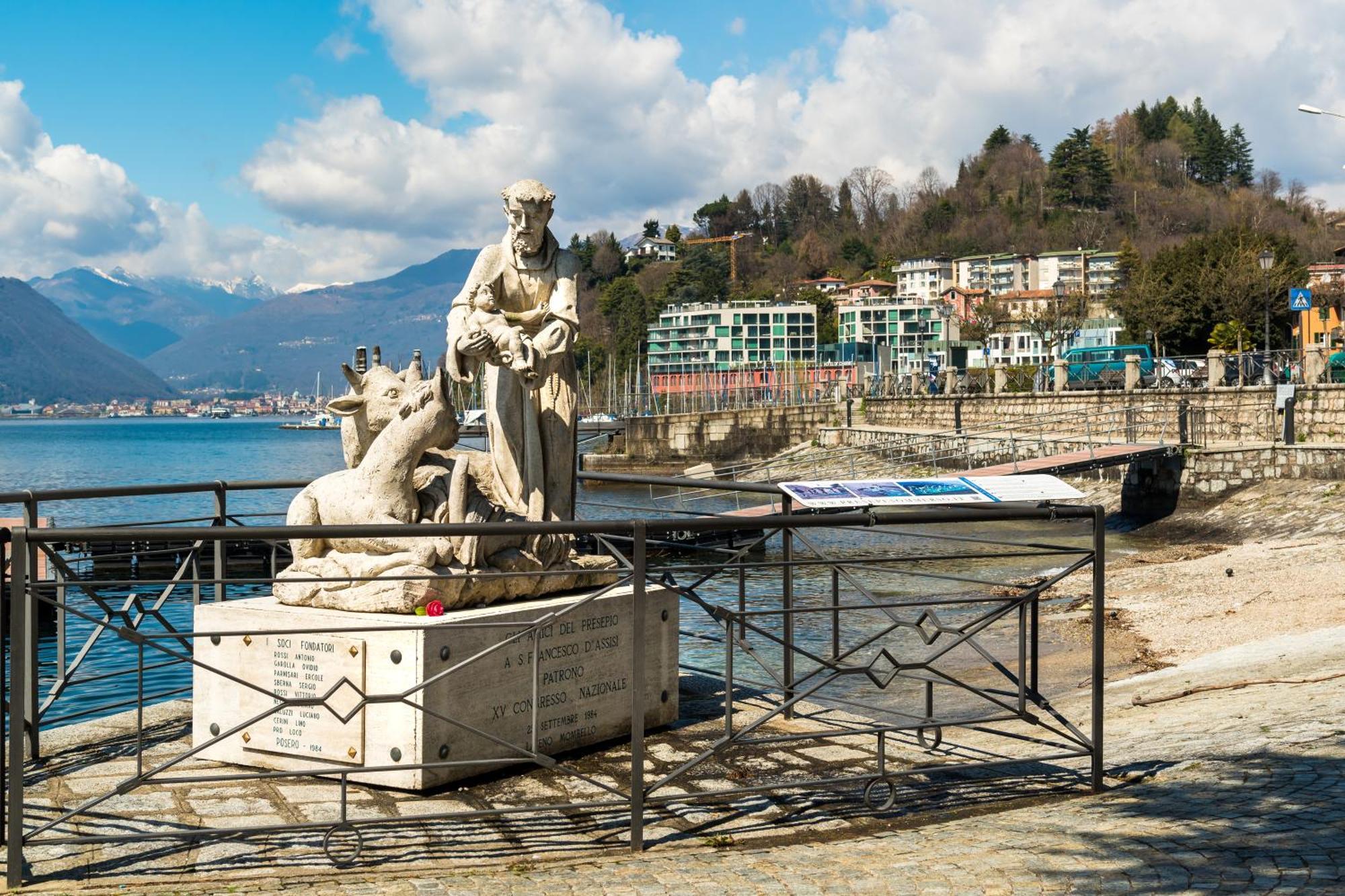Appartamento Il Golfo Lake View - Happy Rentals Laveno Εξωτερικό φωτογραφία