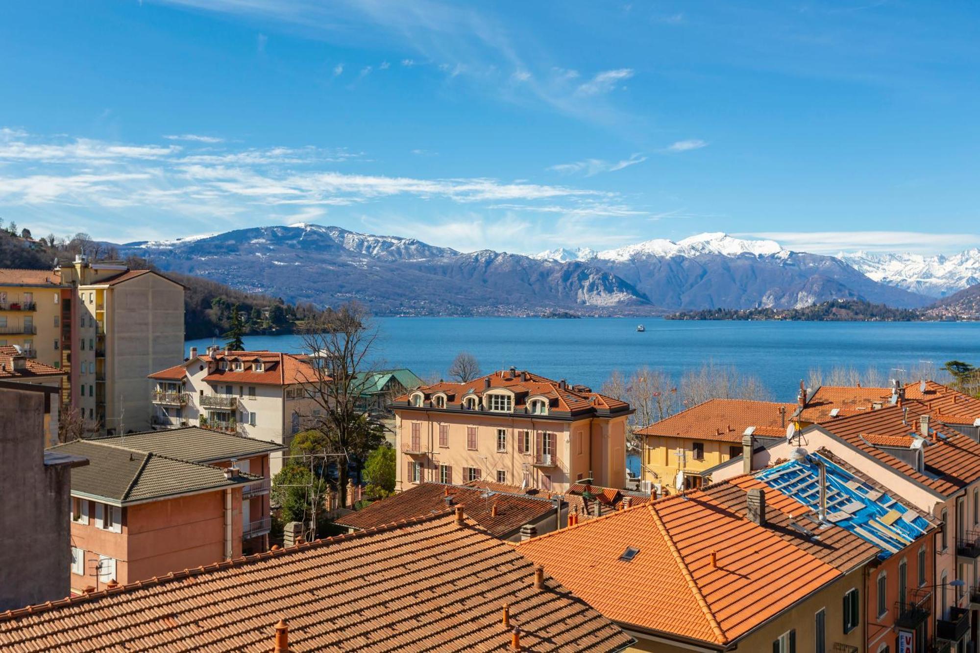 Appartamento Il Golfo Lake View - Happy Rentals Laveno Εξωτερικό φωτογραφία